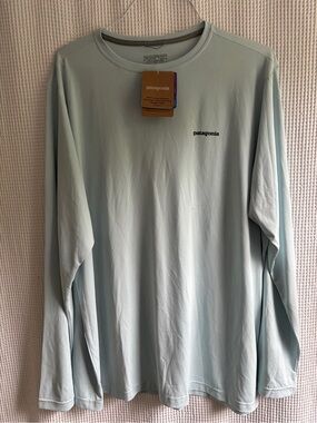 Patagonia Men's Long-Sleeve Tee in Pale Blue